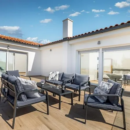 Skylounge Villa
